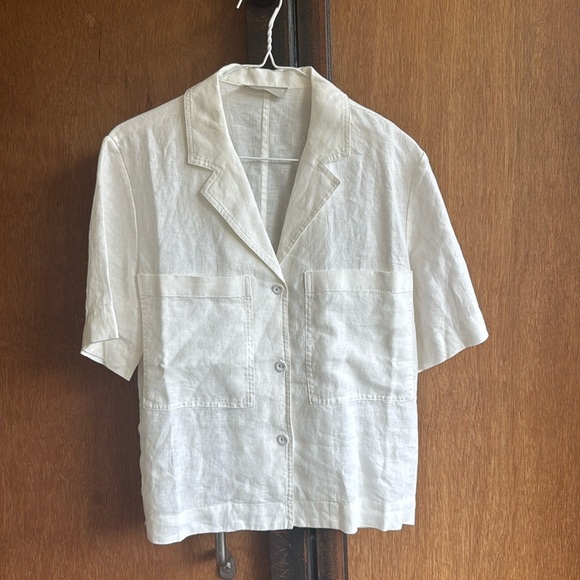 Everlane Tops - Everlane Cream Short-Sleeve Button Down Shirt 100% Linen